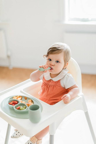 EZPZ Komplet naczyń silikonowych Mini Feeding Set pastelowa zieleń